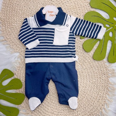 Macacão de Tricot com Bolsinho - Marinho e Branco